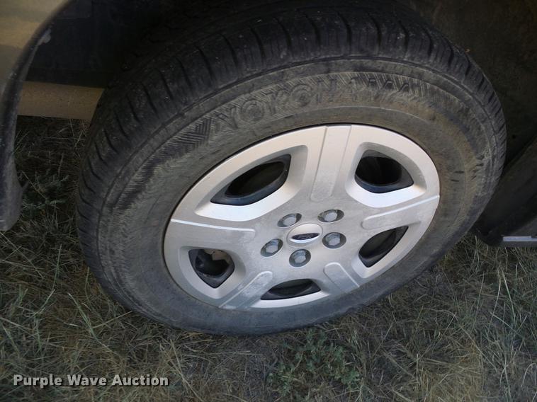 image for item DF2766 2005 Ford Freestar van