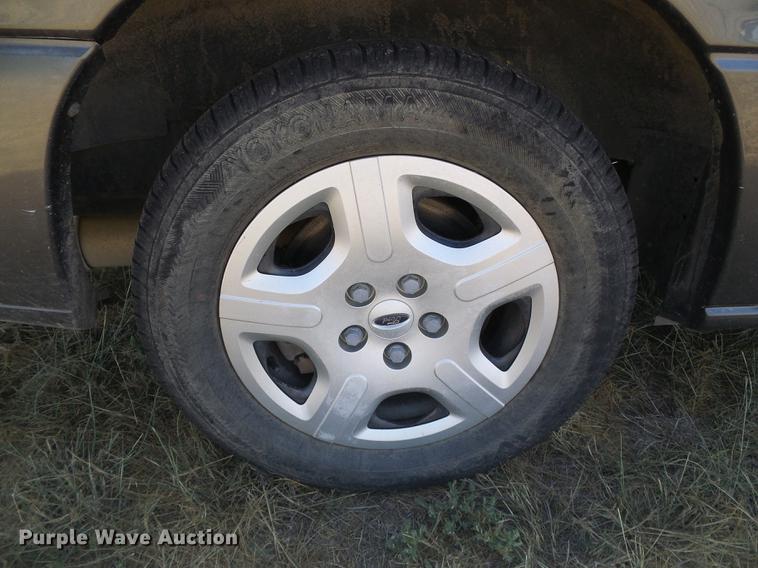 image for item DF2766 2005 Ford Freestar van