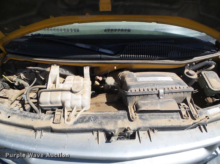 image for item DF2767 2001 Chevrolet Express 3500 Cargo school bus