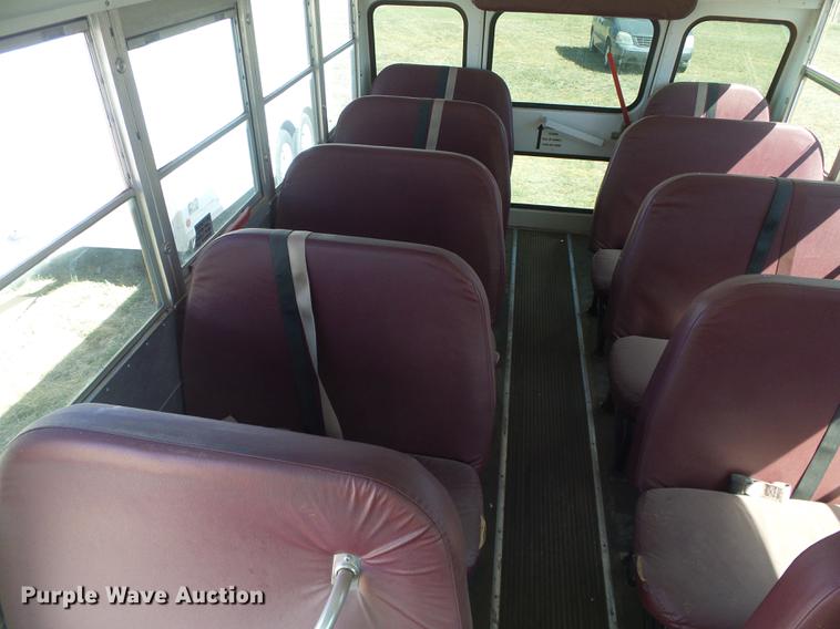 image for item DF2767 2001 Chevrolet Express 3500 Cargo school bus