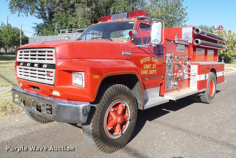image for item DF2768 1980 Ford F700 fire truck