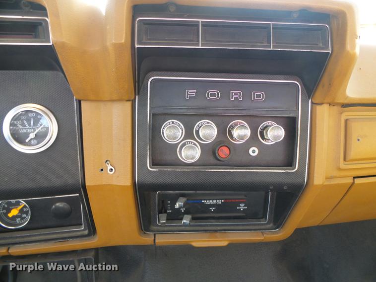 image for item DF2768 1980 Ford F700 fire truck