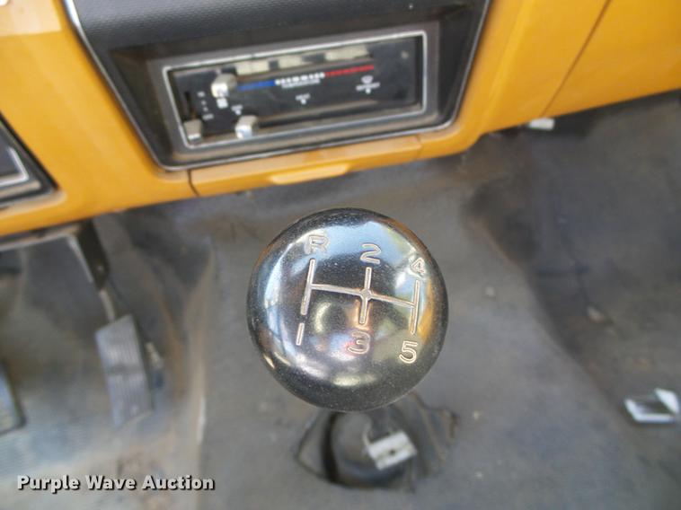 image for item DF2768 1980 Ford F700 fire truck