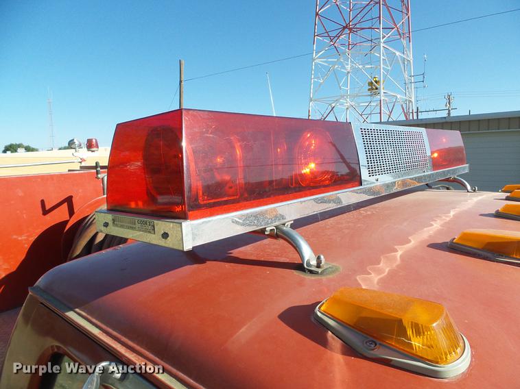 image for item DF2768 1980 Ford F700 fire truck