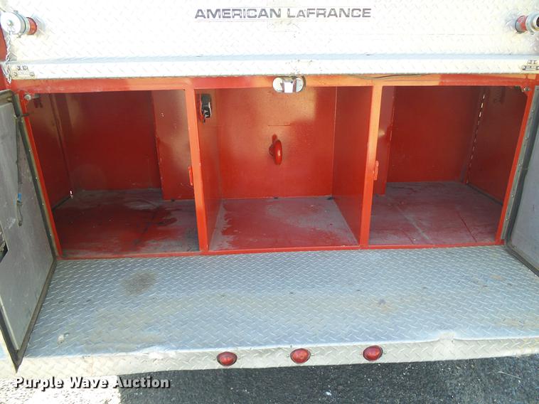 image for item DF2768 1980 Ford F700 fire truck