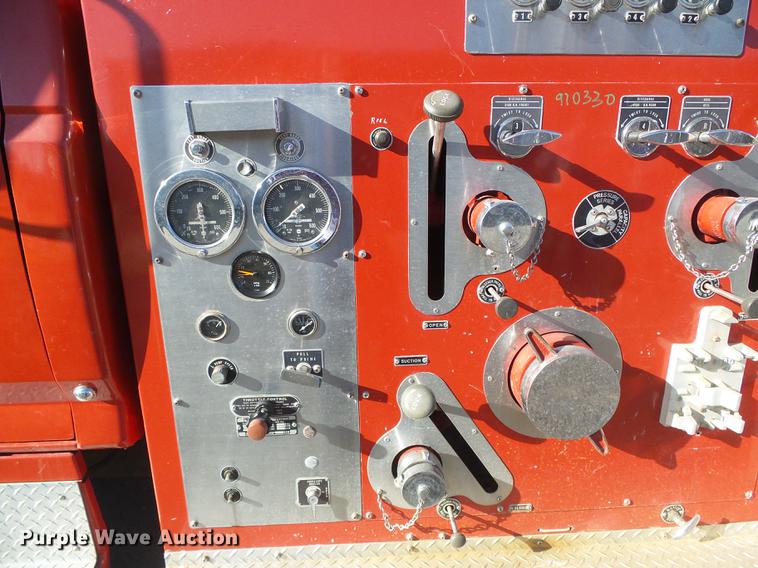 image for item DF2768 1980 Ford F700 fire truck