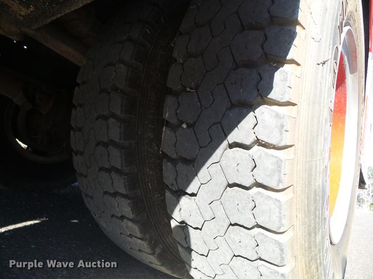 image for item DF2768 1980 Ford F700 fire truck