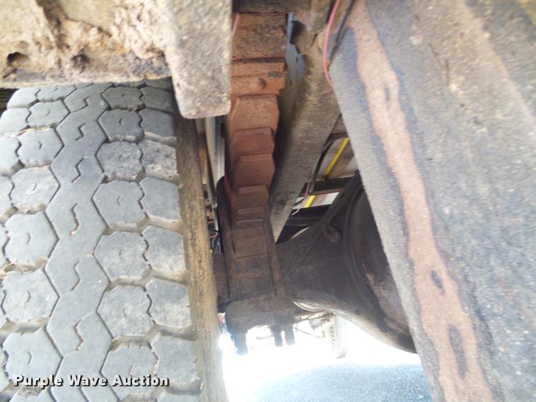 image for item DF2768 1980 Ford F700 fire truck