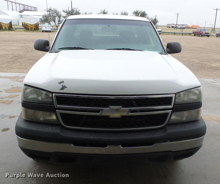 image for item DF2782 2006 Chevrolet Silverado 1500 Ext. Cab pickup truck