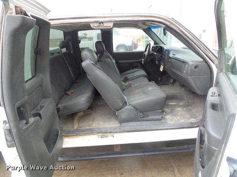 image for item DF2782 2006 Chevrolet Silverado 1500 Ext. Cab pickup truck