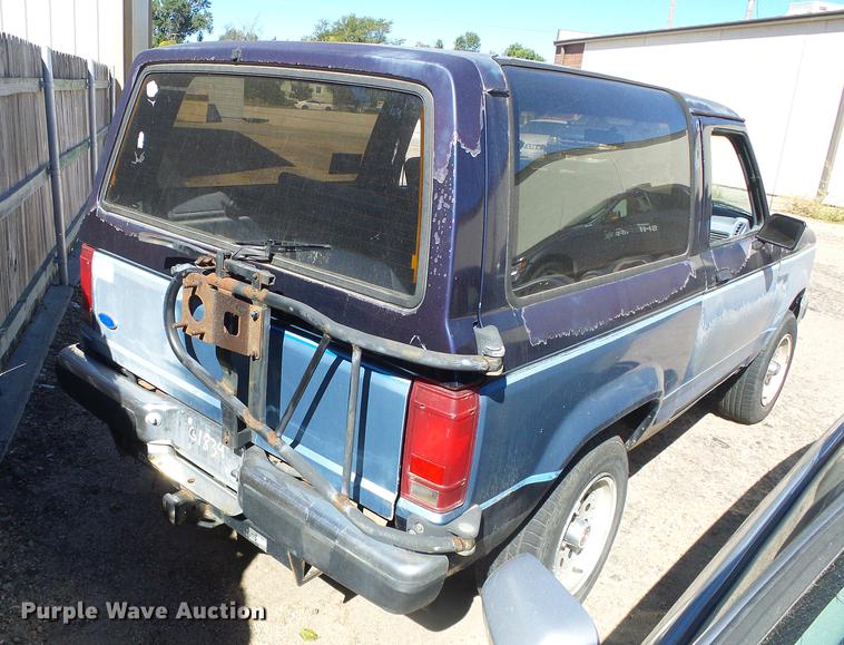 image for item DF2785 1989 Ford Bronco II XLT SUV