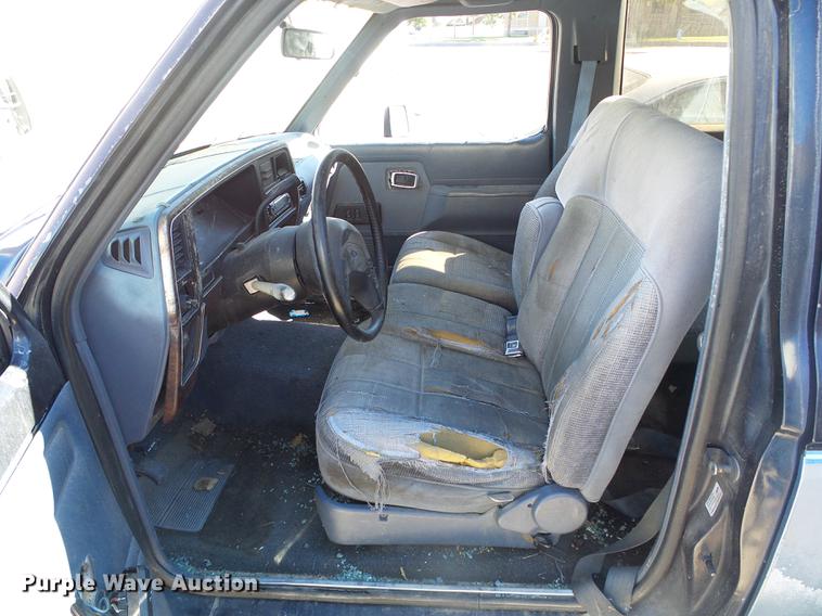 image for item DF2785 1989 Ford Bronco II XLT SUV