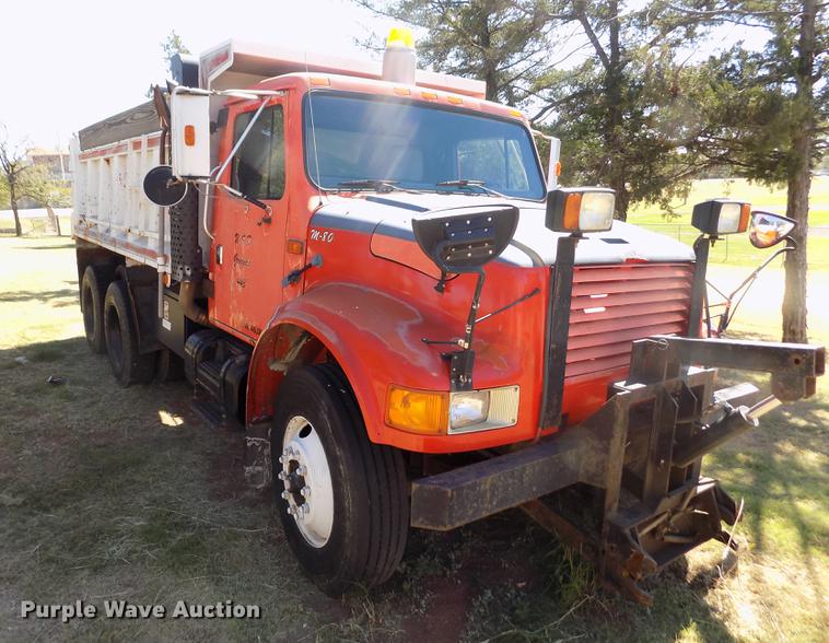 image for item DY9032 1991 International 4900 dump truck