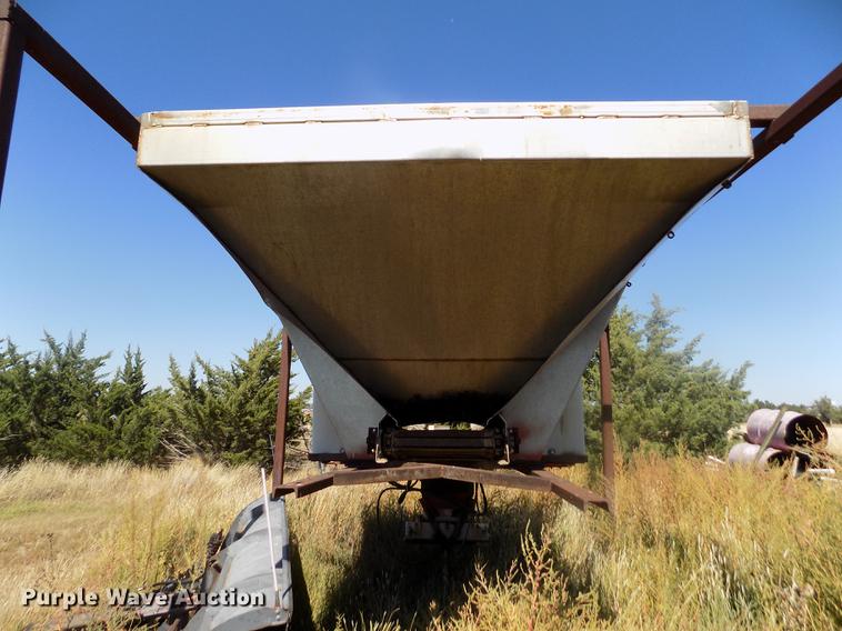 image for item DY9032 1991 International 4900 dump truck