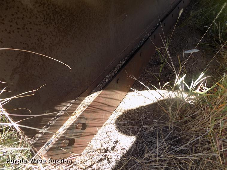 image for item DY9032 1991 International 4900 dump truck