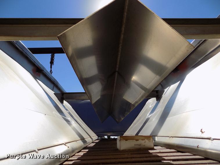 image for item DY9032 1991 International 4900 dump truck