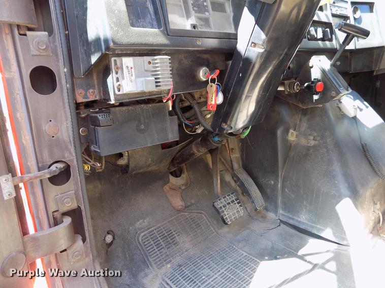 image for item DY9032 1991 International 4900 dump truck