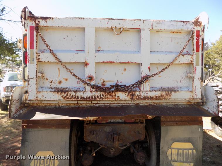 image for item DY9032 1991 International 4900 dump truck