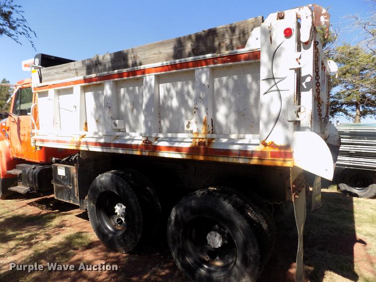 image for item DY9032 1991 International 4900 dump truck