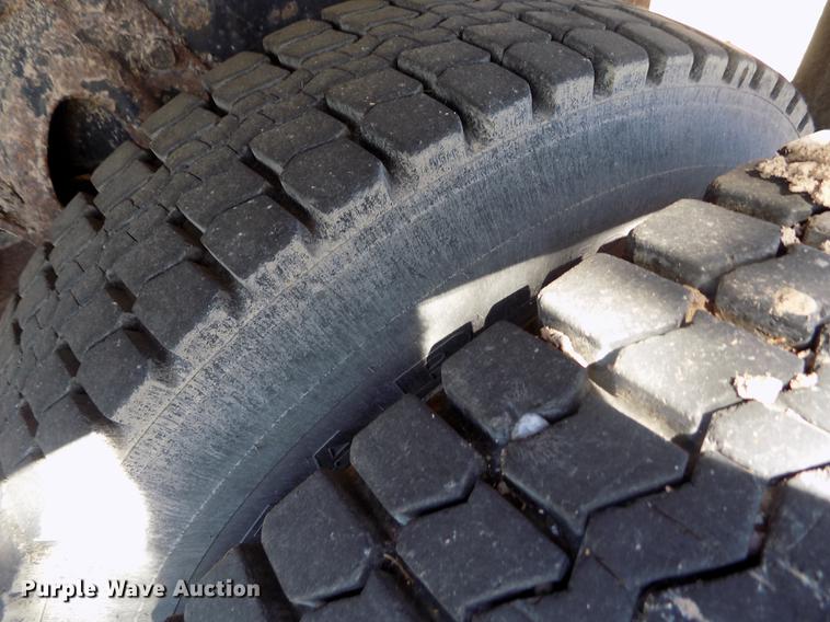 image for item DY9032 1991 International 4900 dump truck