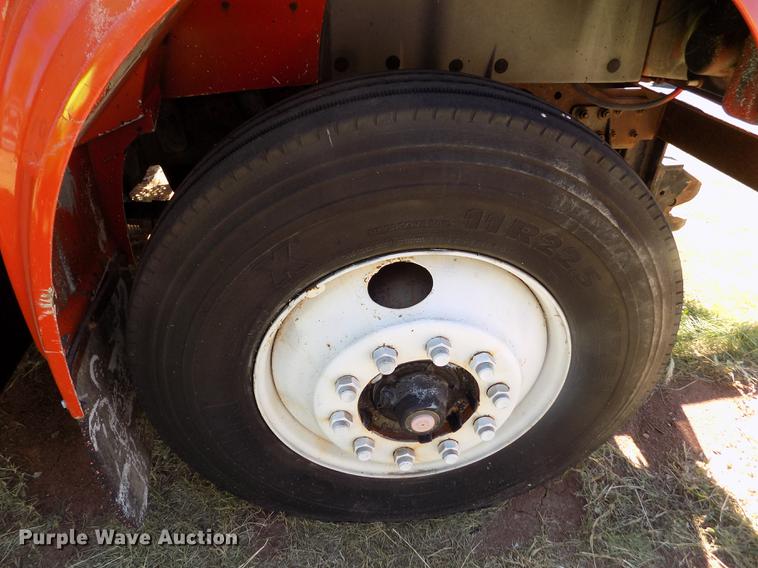 image for item DY9032 1991 International 4900 dump truck