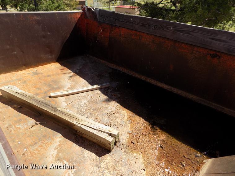 image for item DY9032 1991 International 4900 dump truck