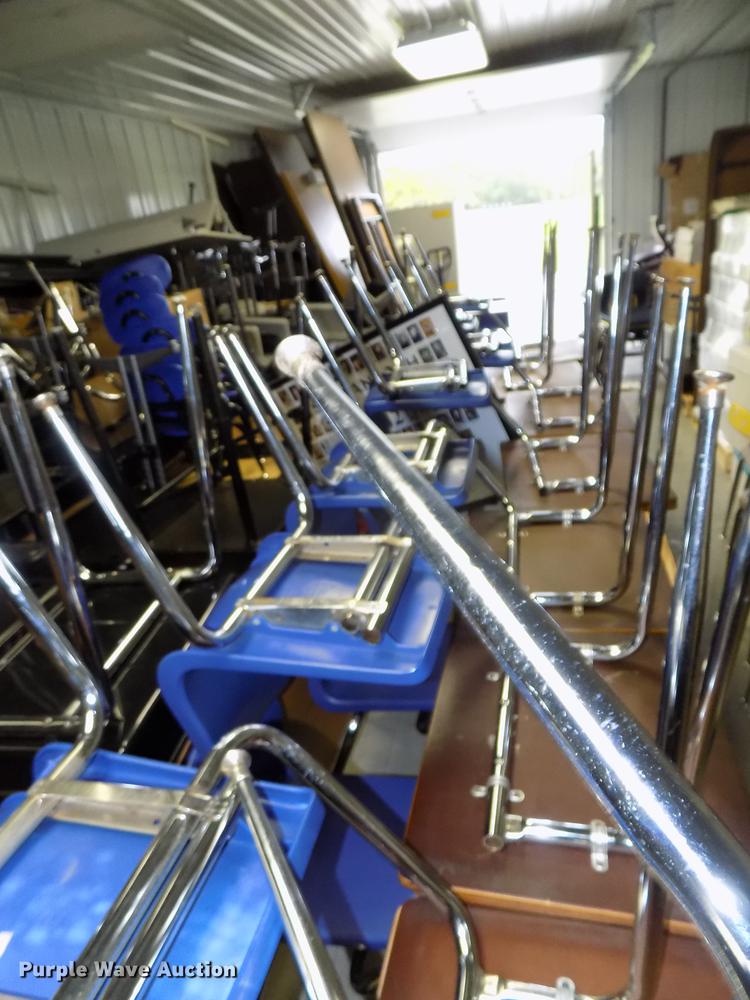 image for item DZ9571 (16) student desk and chairs