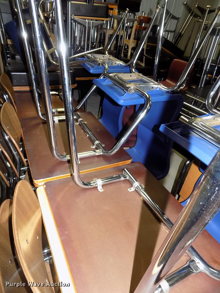 image for item DZ9571 (16) student desk and chairs