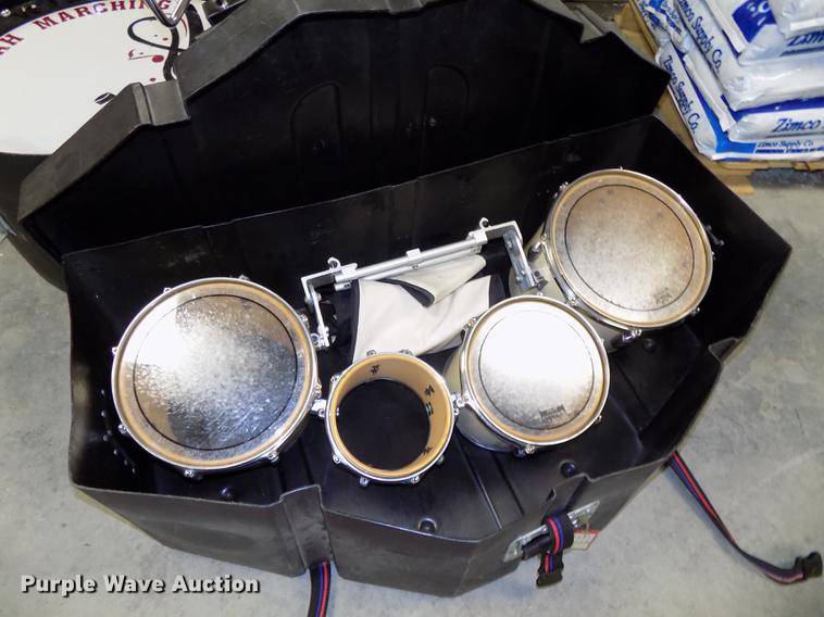 image for item DZ9574 Marching band drums and accessories