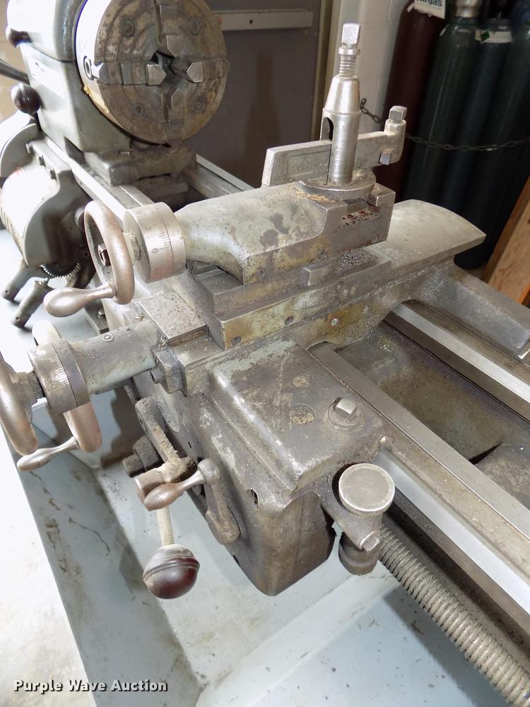 image for item DZ9581 Logan 1875 metal lathe