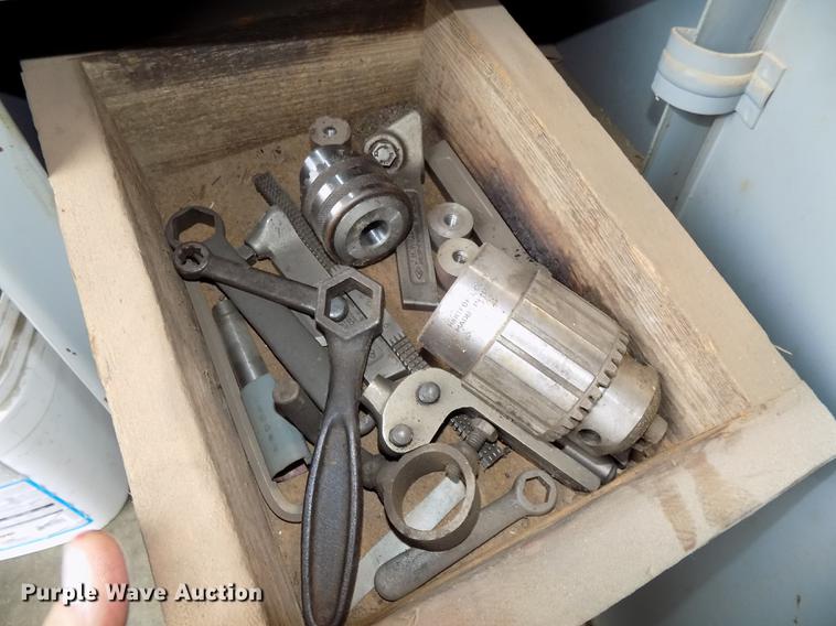 image for item DZ9581 Logan 1875 metal lathe