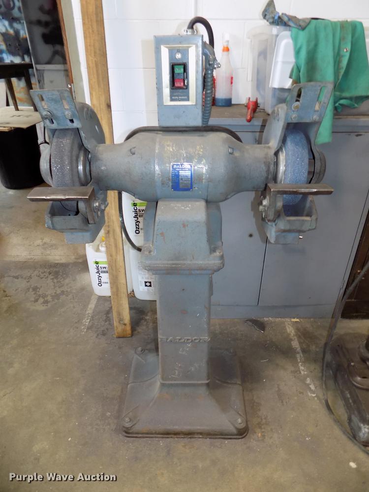 image for item DZ9582 Baldor pedestal grinder
