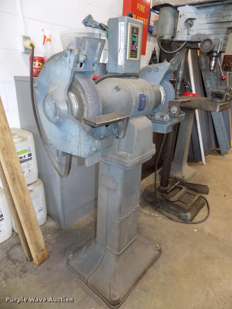 image for item DZ9582 Baldor pedestal grinder