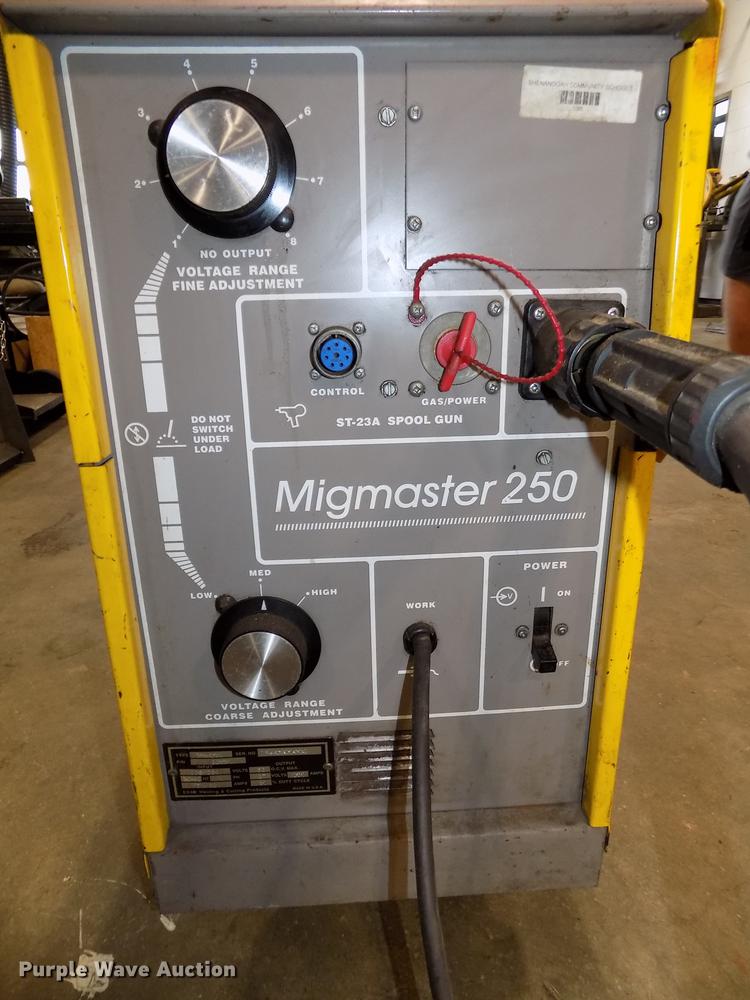 image for item DZ9583 Esab Migmaster 250 wire feed