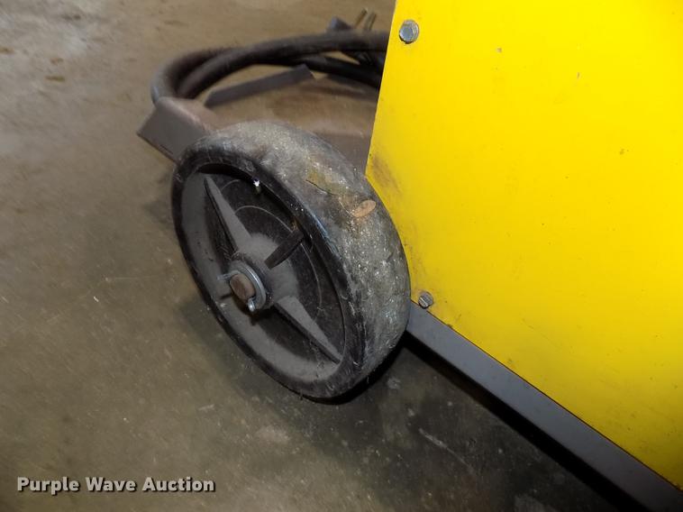 image for item DZ9583 Esab Migmaster 250 wire feed