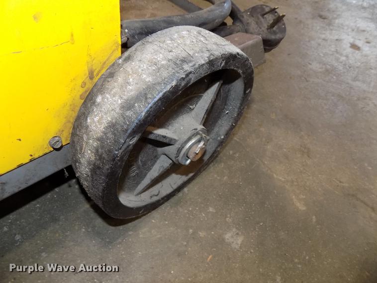 image for item DZ9583 Esab Migmaster 250 wire feed