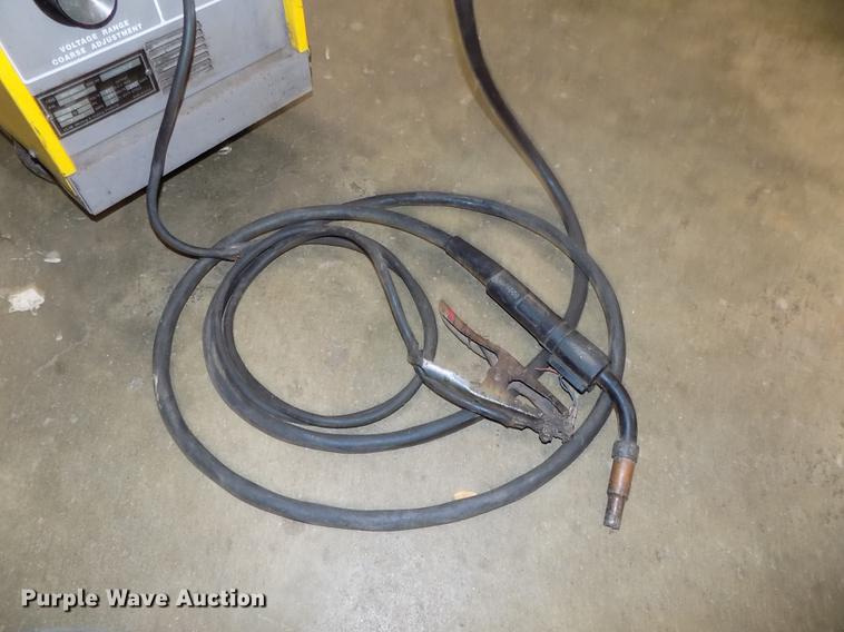 image for item DZ9583 Esab Migmaster 250 wire feed