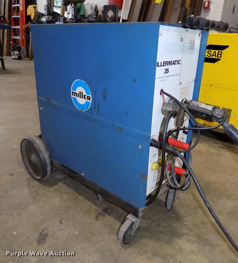 image for item DZ9584 Miller Millermatic 35 wire feed