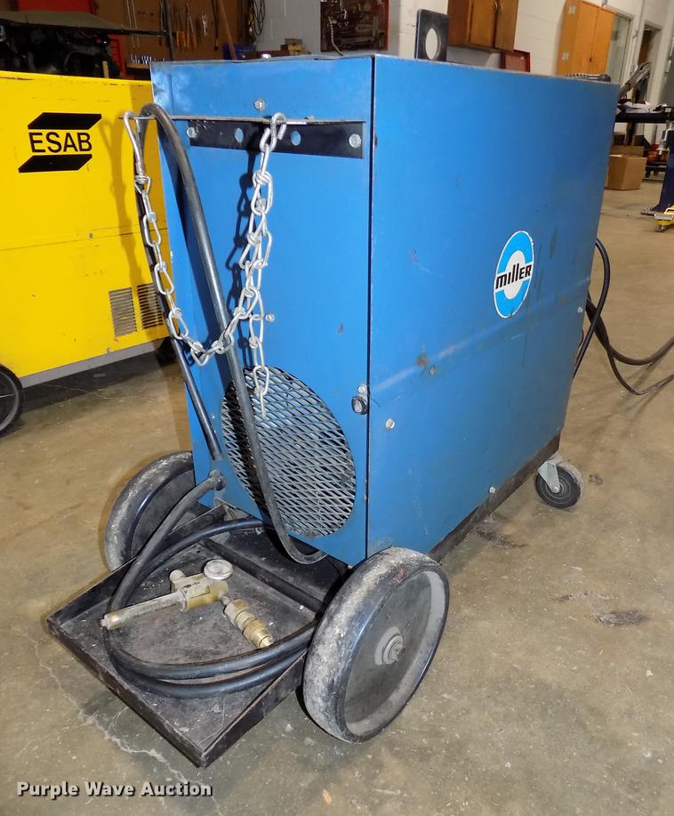 image for item DZ9584 Miller Millermatic 35 wire feed