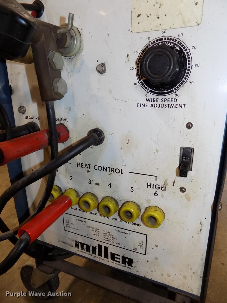 image for item DZ9584 Miller Millermatic 35 wire feed