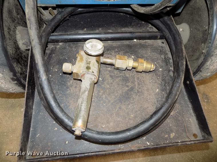 image for item DZ9584 Miller Millermatic 35 wire feed