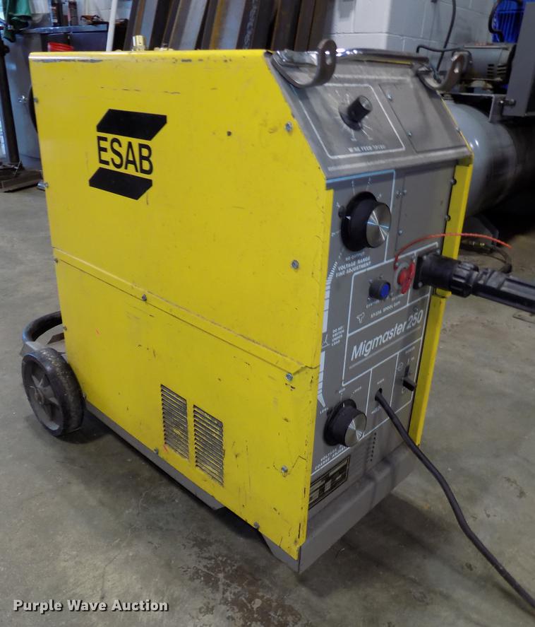 image for item DZ9585 Esab Migmaster 250 wire welder