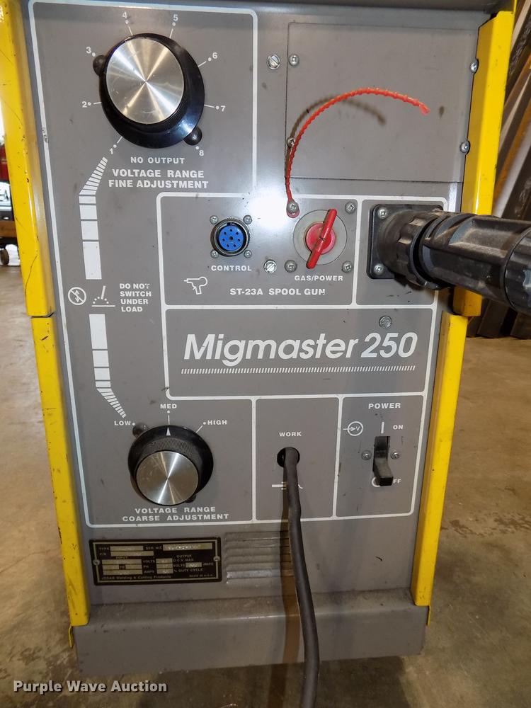 image for item DZ9585 Esab Migmaster 250 wire welder