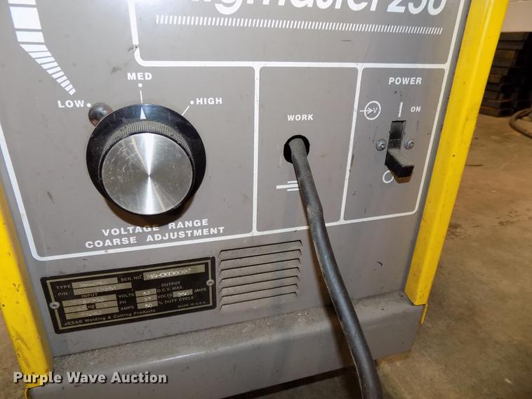 image for item DZ9585 Esab Migmaster 250 wire welder