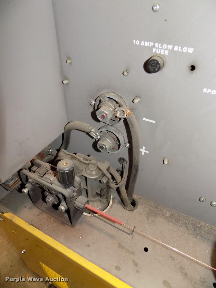 image for item DZ9585 Esab Migmaster 250 wire welder