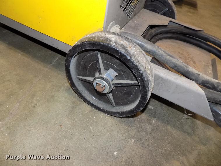 image for item DZ9585 Esab Migmaster 250 wire welder