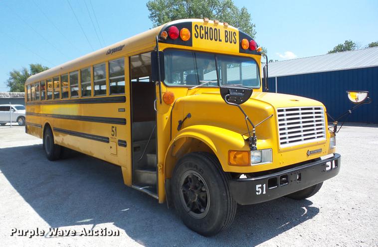 image for item EI9892 1993 International 3800 school bus
