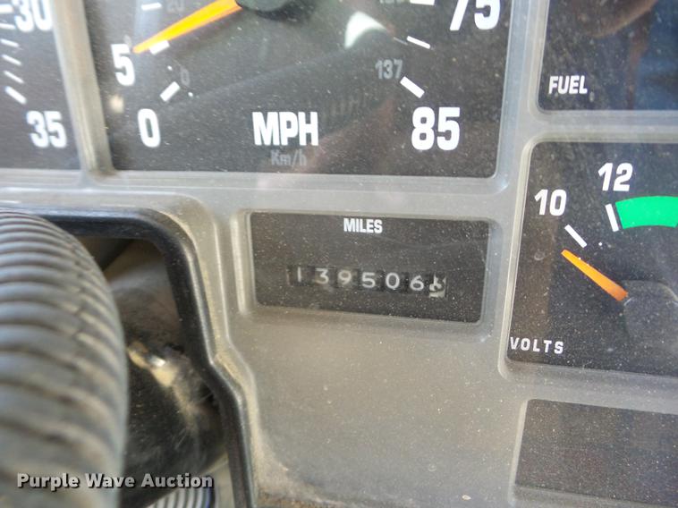 image for item EI9892 1993 International 3800 school bus