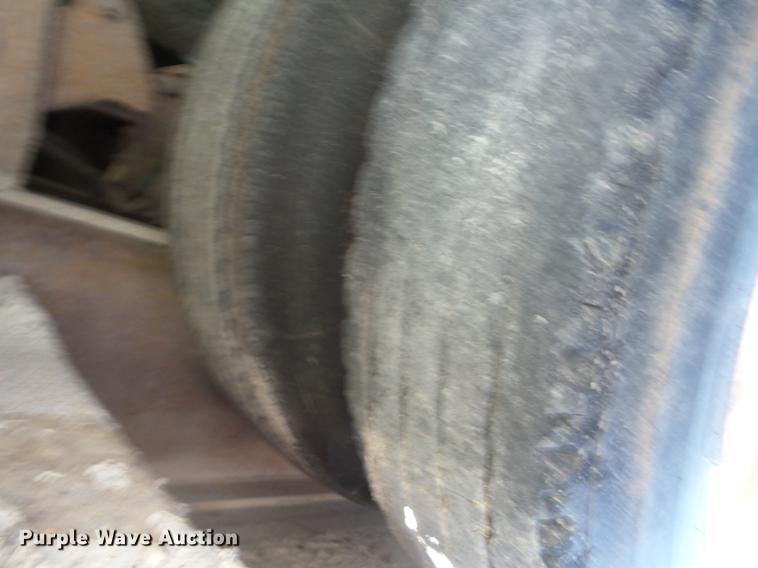 image for item EI9925 1989 Load King PHD80/100-3 lowboy equipment trailer