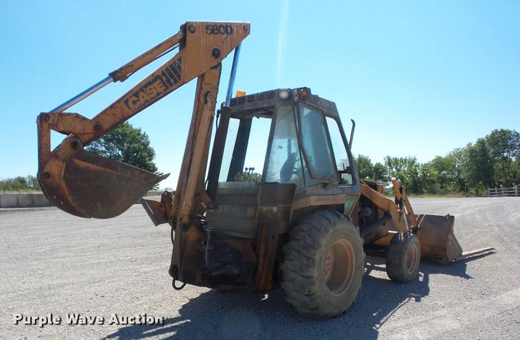 image for item EI9927 1983 Case 580 Super D backhoe